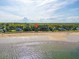 Bayview Beach Cottage For 4!