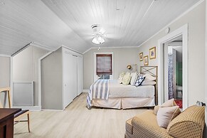 Drackett House by Whiskey Properties