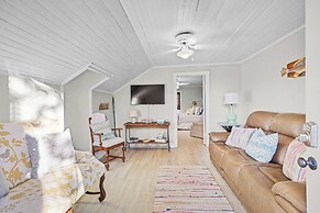 Drackett House by Whiskey Properties