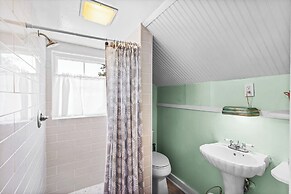 Drackett House by Whiskey Properties