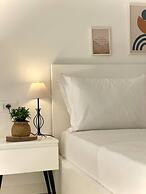 Green Cozy Home City Center