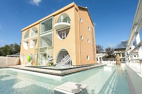 Shanghai MOCOKI hotel