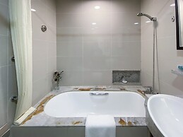 Tyms APT Hengshan RD Near IAPM K11 Line9