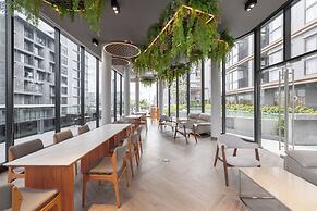 Salaya One Hotel & Service Apartment