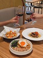 Salaya One Hotel & Service Apartment