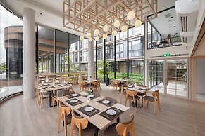 Salaya One Hotel & Service Apartment