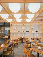 Salaya One Hotel & Service Apartment