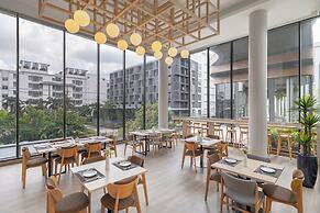 Salaya One Hotel & Service Apartment