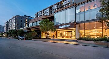 Salaya One Hotel & Service Apartment