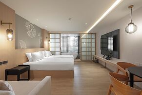 Salaya One Hotel & Service Apartment