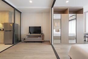 Salaya One Hotel & Service Apartment