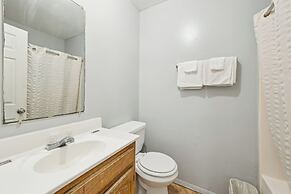 Flint Motel by OYO MI Near I-475