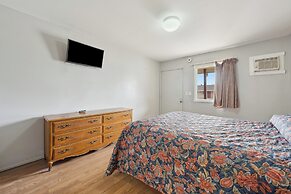 Flint Motel by OYO MI Near I-475