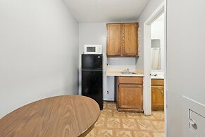 Flint Motel by OYO MI Near I-475