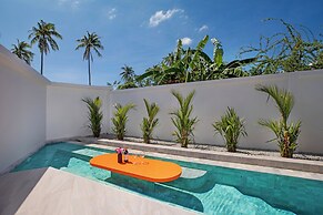 22m Oxygen Pool Villa Sunset Garden 9