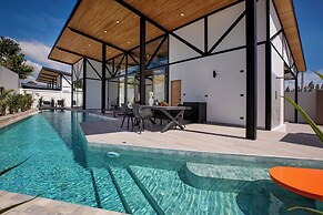 22m Oxygen Pool Villa Sunset Garden 9