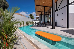 22m Oxygen Pool Villa Sunset Garden 9