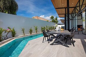 22m Oxygen Pool Villa Sunset Garden 9