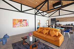 22m Oxygen Pool Villa Sunset Garden 9