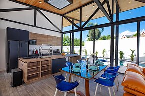 22m Oxygen Pool Villa Sunset Garden 9