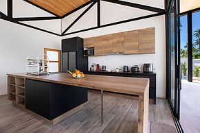 22m Oxygen Pool Villa Sunset Garden 9