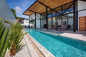 22m Oxygen Pool Villa Sunset Garden 9