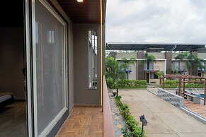 Alaya Stays 3-BHK with Pool near Khandala Hills - Imperial Serenia
