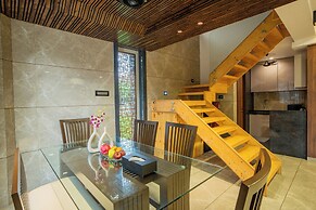 Alaya Stays 3-BHK with Pool near Khandala Hills - Imperial Serenia