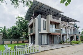 Alaya Stays 3-BHK with Pool near Khandala Hills - Imperial Serenia