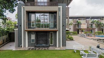 Alaya Stays 3-BHK with Pool near Khandala Hills - Imperial Serenia