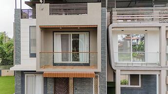 Alaya Stays 3-BHK with Pool near Khandala Hills - Imperial Serenia