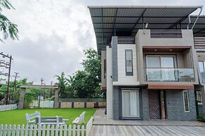 Alaya Stays 3-BHK with Pool near Khandala Hills - Imperial Serenia