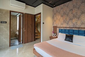 Alaya Stays 3-BHK with Pool near Khandala Hills - Imperial Serenia