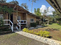 Green Bamboo Lodge