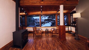 Aasmaani Cottage