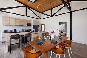 New 19m Eco Pool Villa Sunset Garden 10