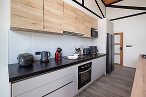 New 19m Eco Pool Villa Sunset Garden 10