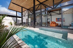 New 19m Eco Pool Villa Sunset Garden 10