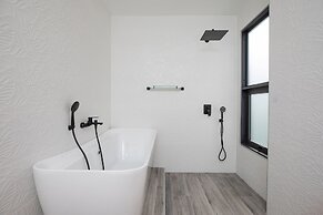 New 19m Eco Pool Villa Sunset Garden 10