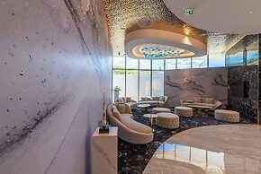 Elania Resort & Spa