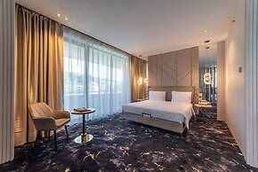 Elania Resort & Spa