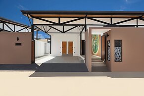 17m Oxygen Pool Villa Sunset Garden 11