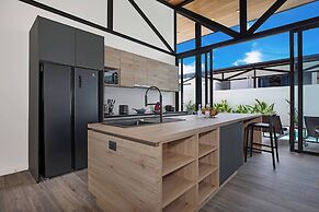 17m Oxygen Pool Villa Sunset Garden 11