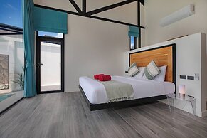 17m Oxygen Pool Villa Sunset Garden 11