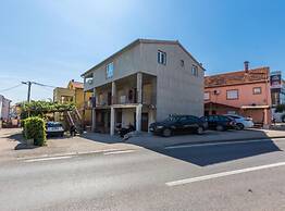 Cozy Three Bedroom Apartment With Terrace in Zadar