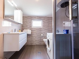 Cozy Three Bedroom Apartment With Terrace in Zadar