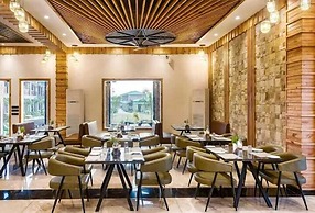 Corbett Elegant Retreat