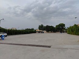 Corbett Elegant Retreat