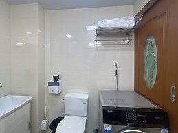 Tyms 2BR Apt WeiningRD Near CESIS Line2