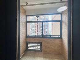 Tyms 2BR Apt WeiningRD Near CESIS Line2